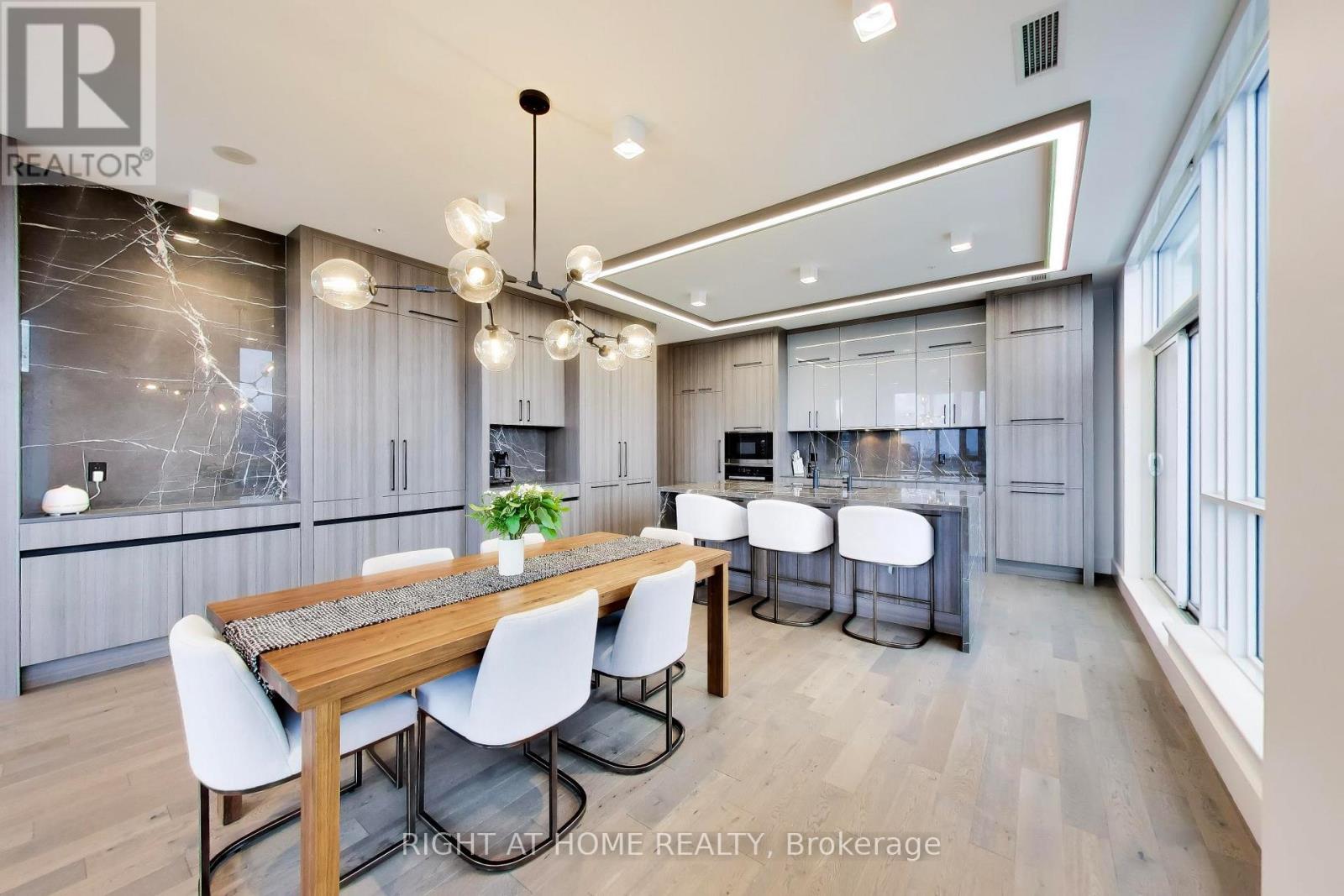 PH102- 30 Nelson Street, Toronto, ON photo 8