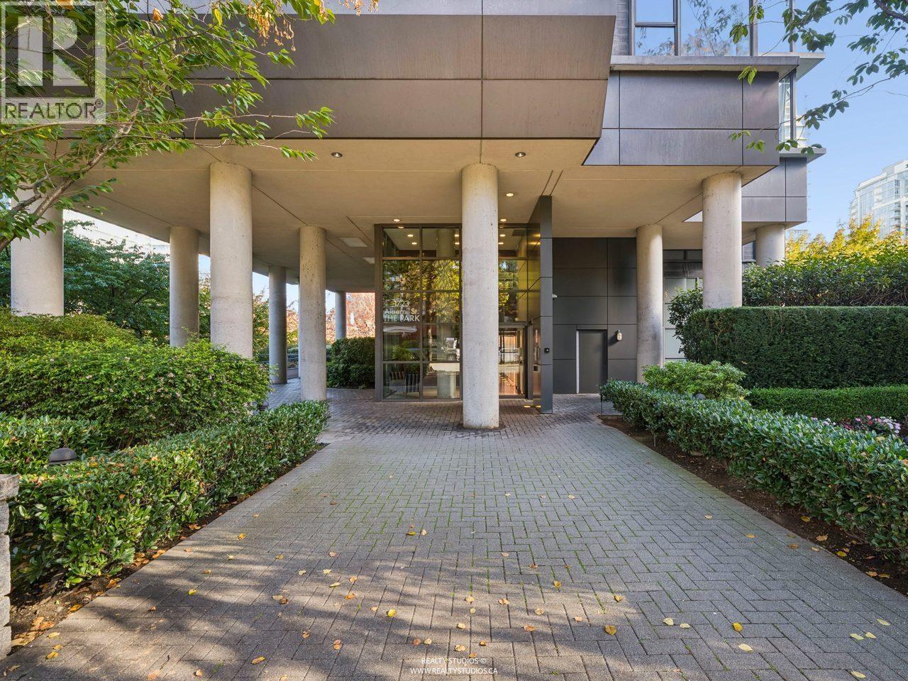 1807 1723 ALBERNI STREET, Vancouver - Image 1