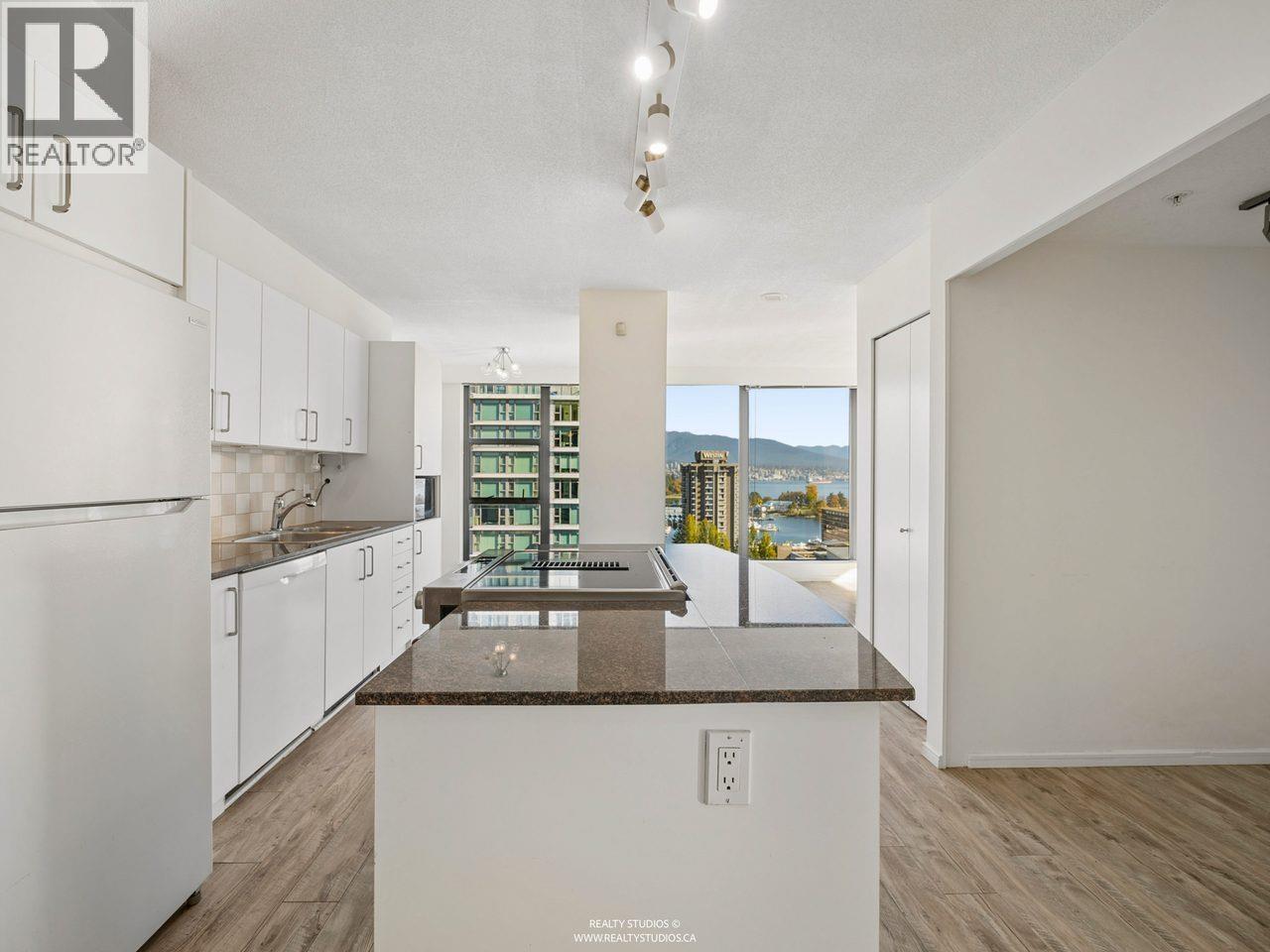 1807 1723 ALBERNI STREET, Vancouver - Image 1