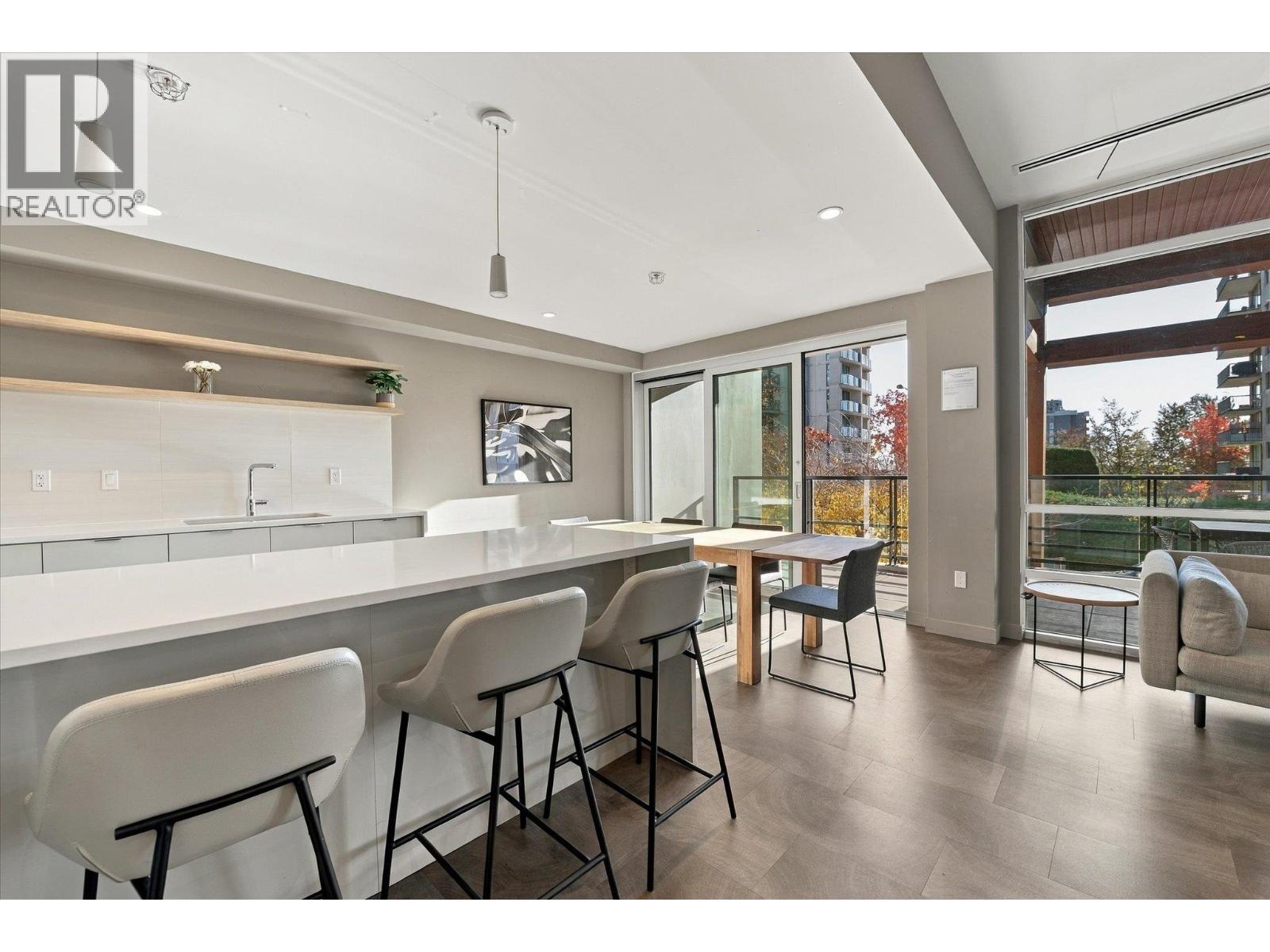311 108 E 8TH STREET, North Vancouver - Image 1