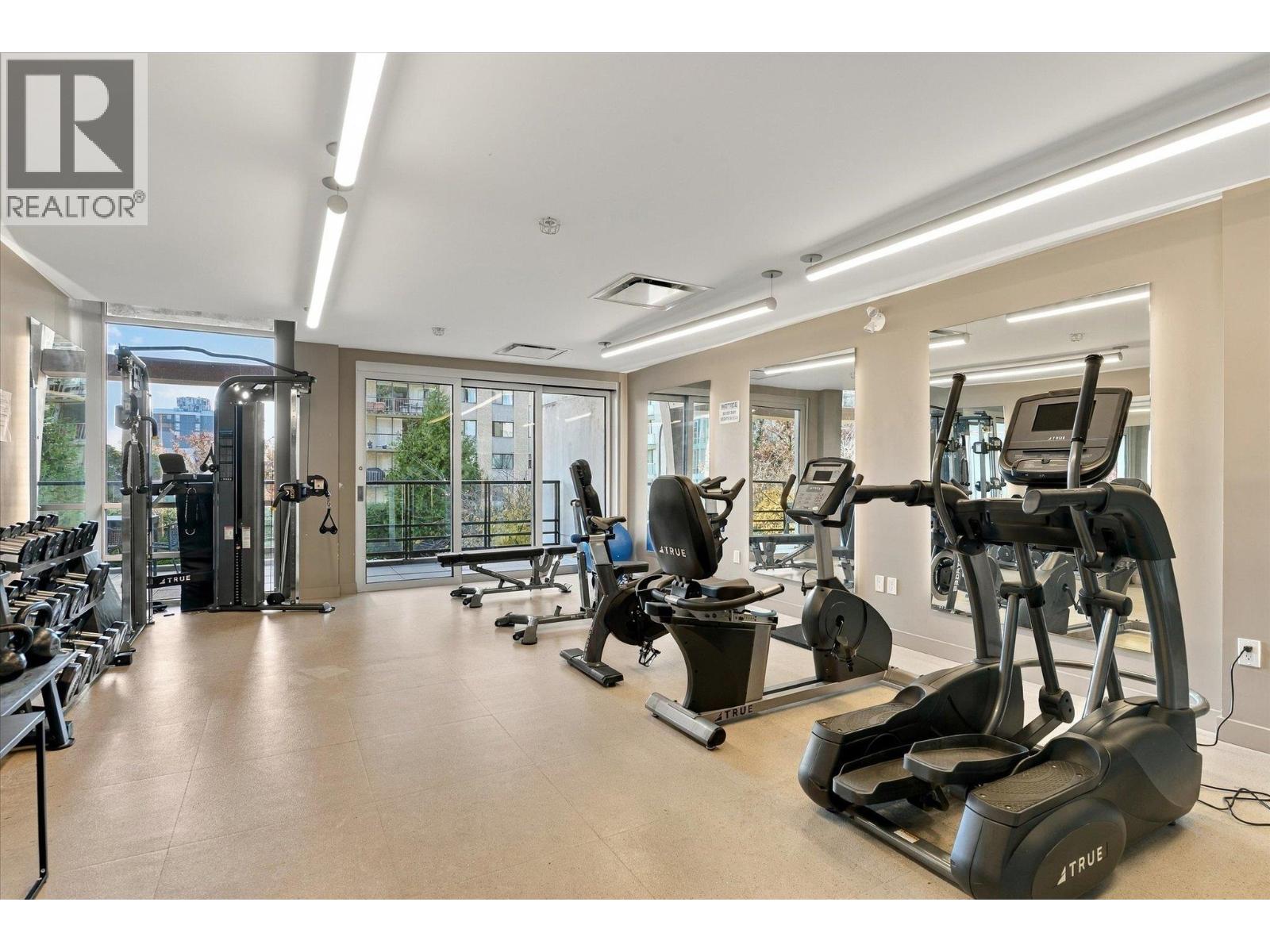 311 108 E 8TH STREET, North Vancouver - Image 1