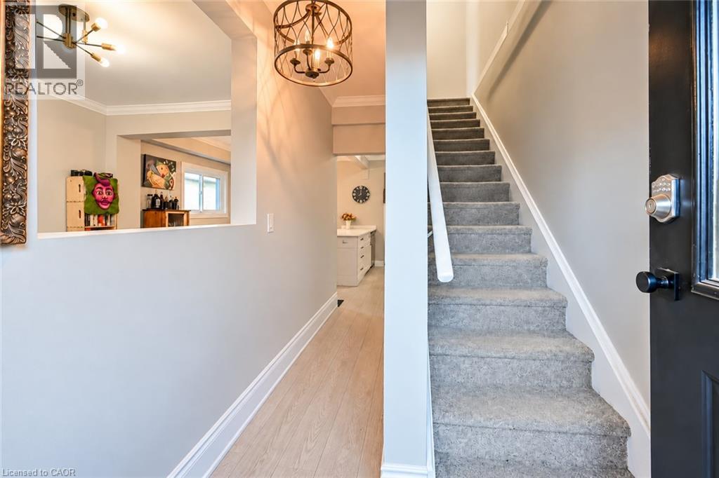 218 CATHARINE Street N, Hamilton — photo 6