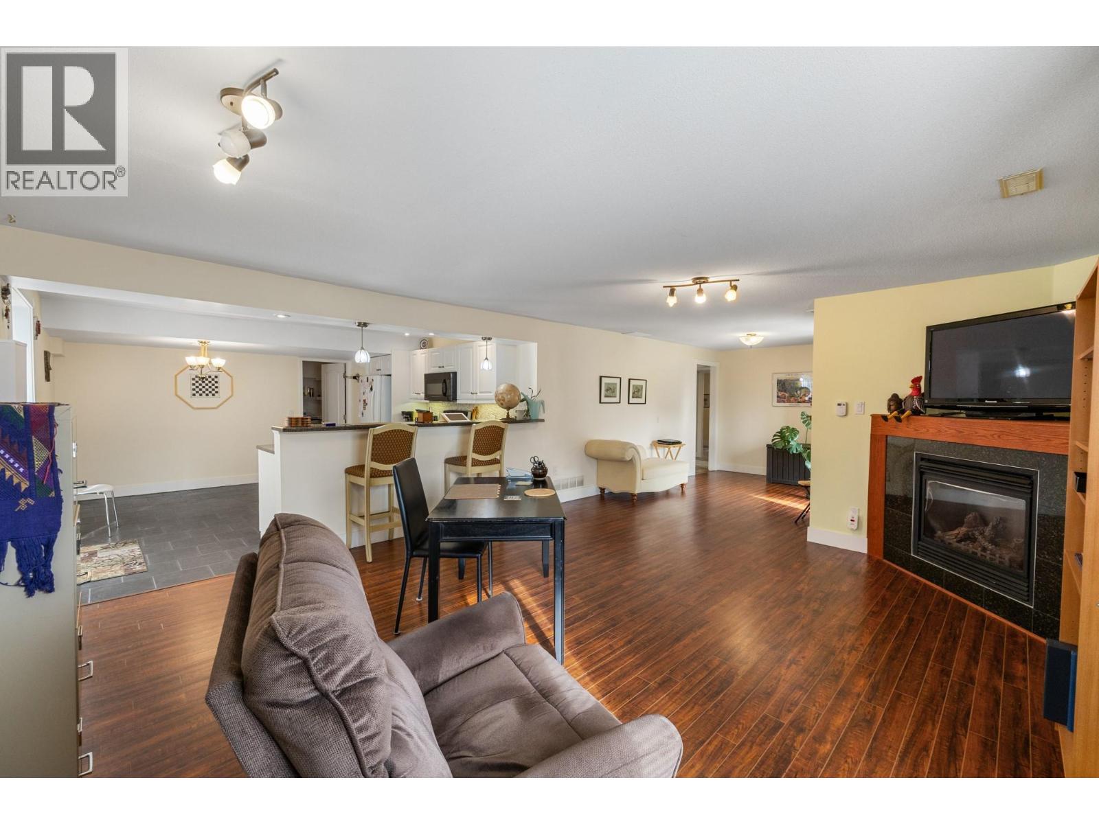 479 Glen Pine Court, Kelowna - Image 1