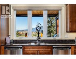 Dining room - 532 Falcon Point Way, Vernon, BC V1H1Y4 Photo 16