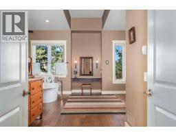 532 Falcon Point Way, Vernon, BC V1H1Y4 Photo 24