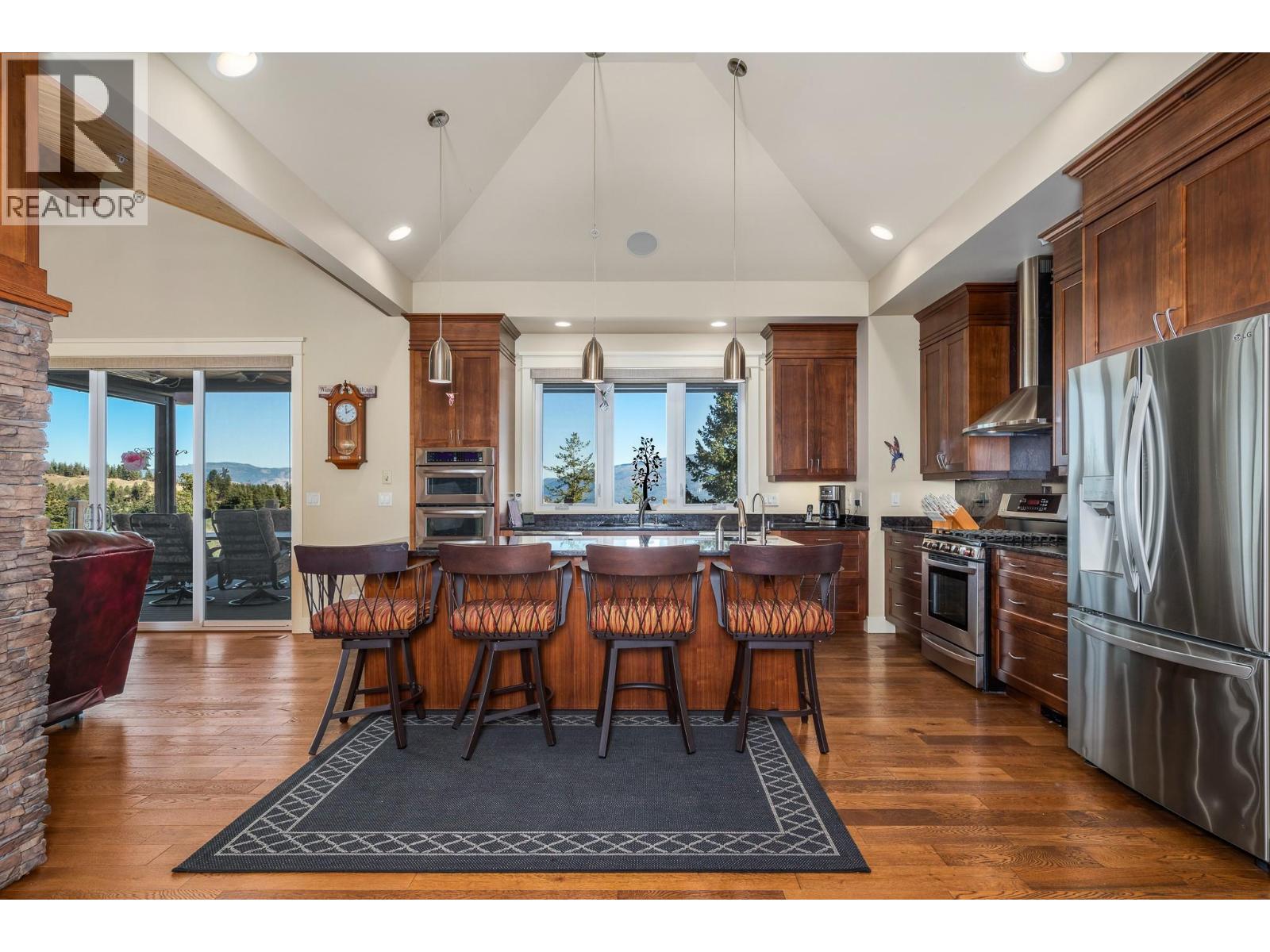 532 Falcon Point Way, Vernon