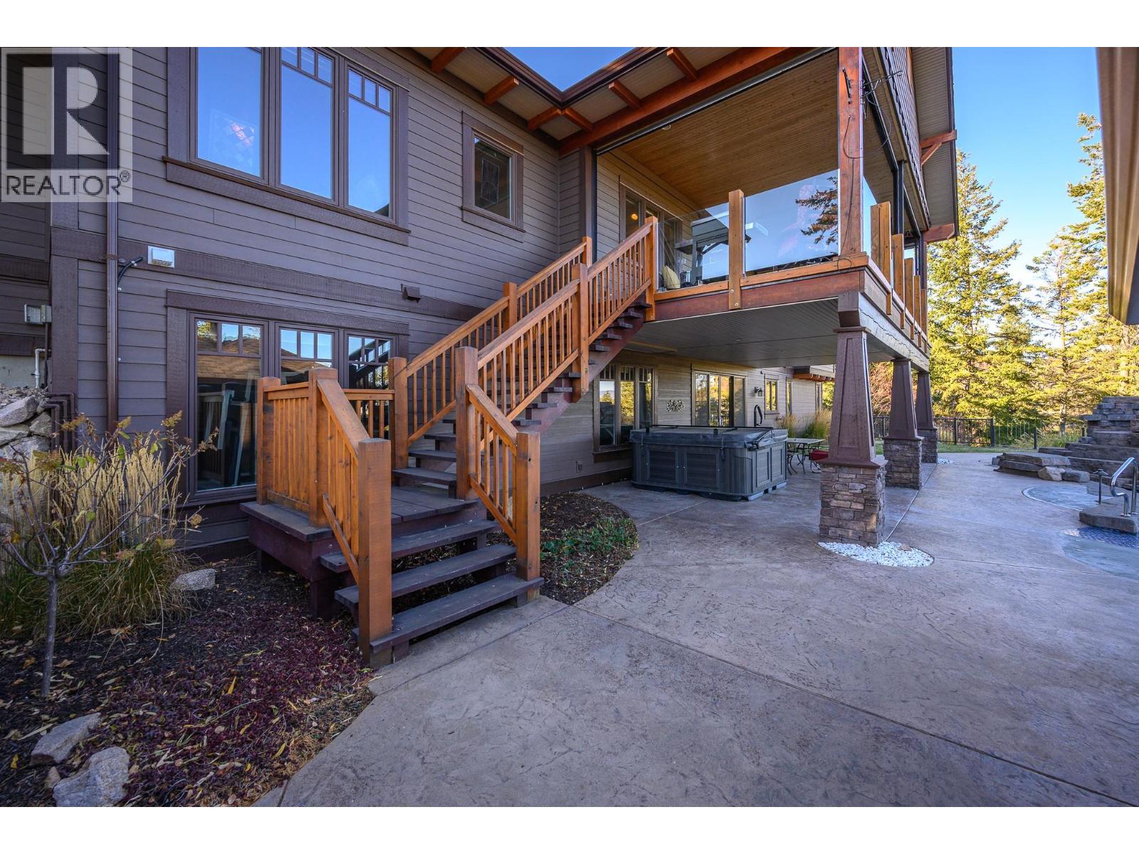 532 Falcon Point Way, Vernon