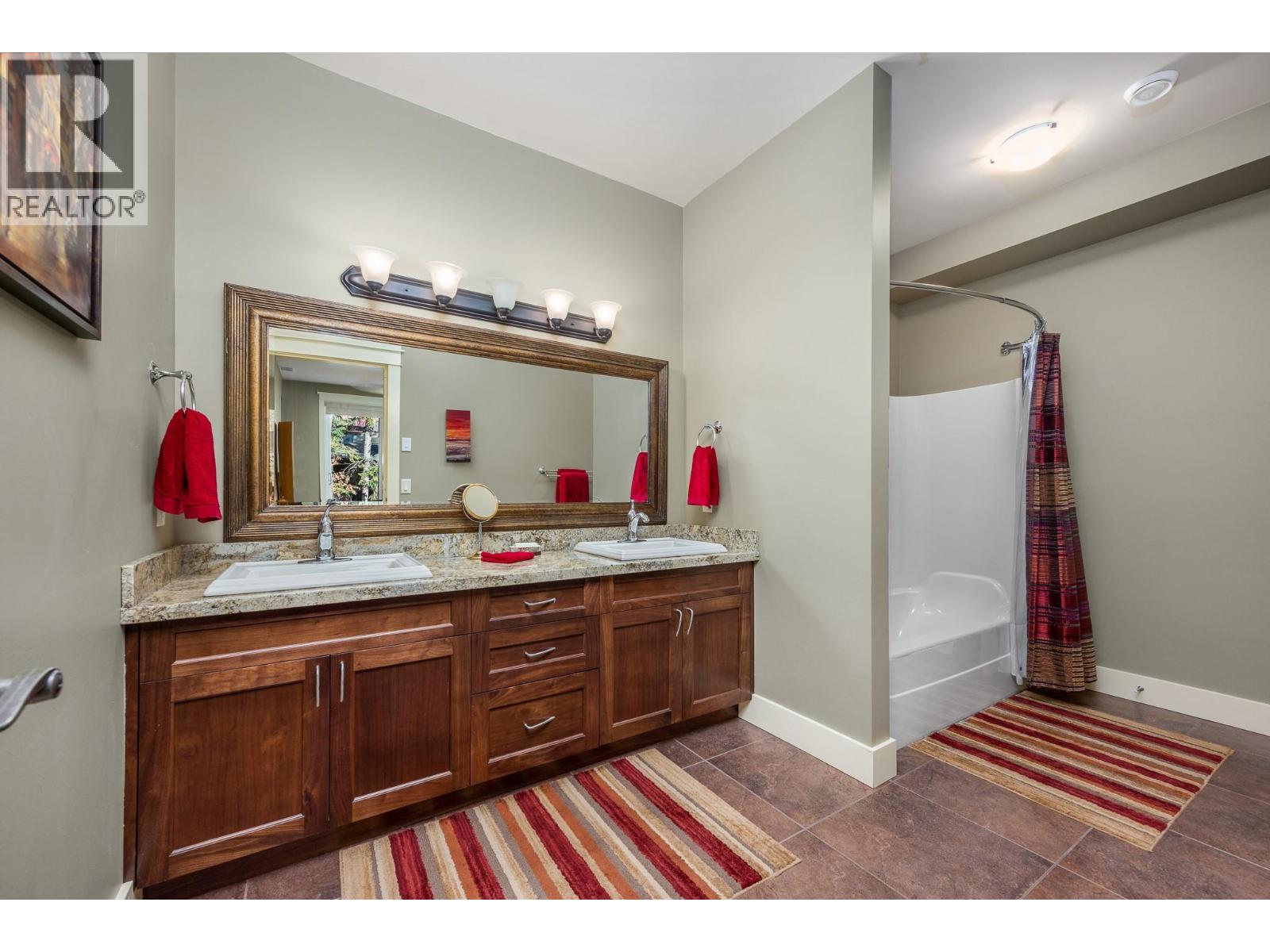 532 Falcon Point Way, Vernon