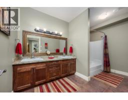 532 Falcon Point Way, Vernon, BC V1H1Y4 Photo 42