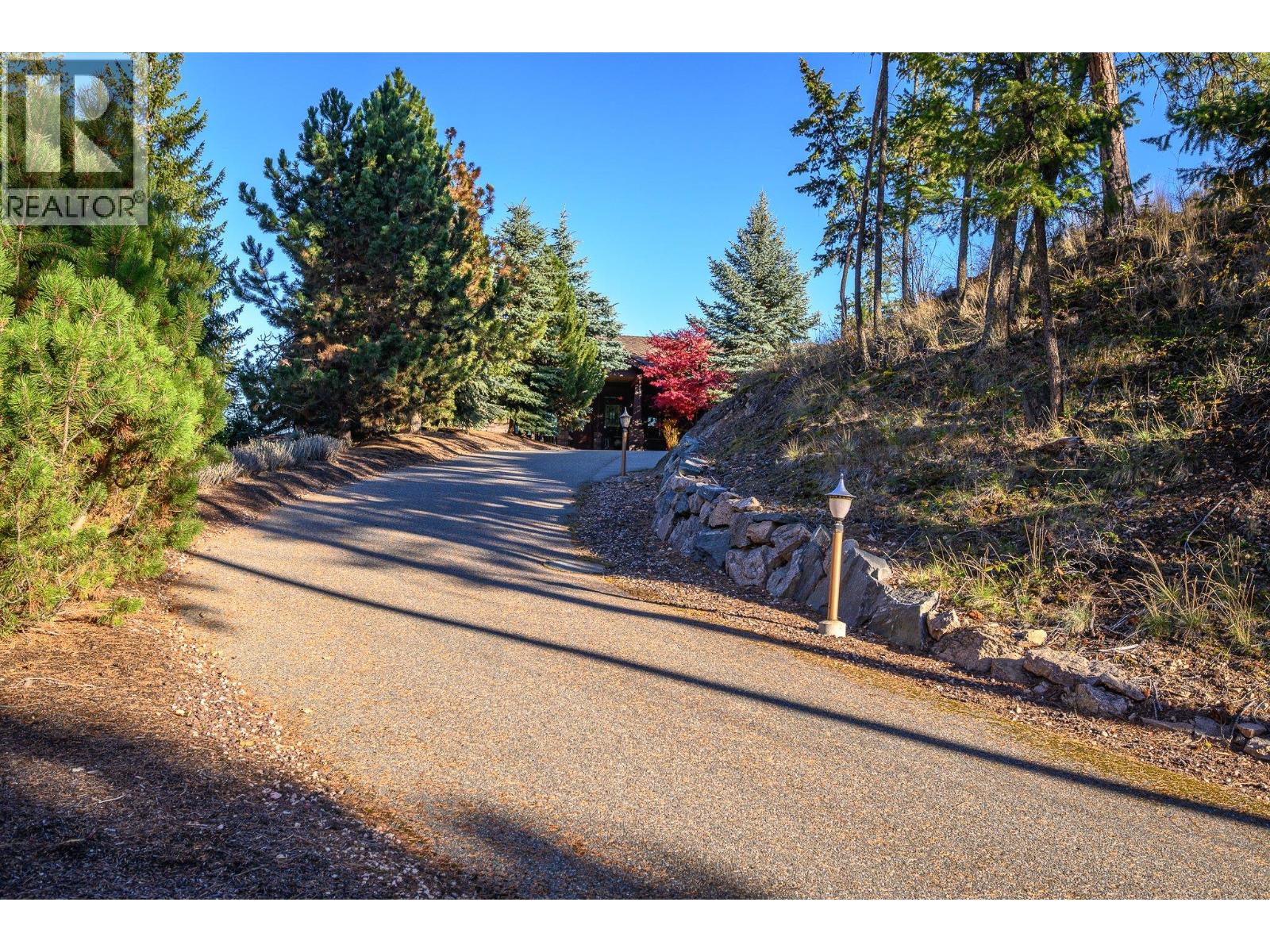 532 Falcon Point Way, Vernon