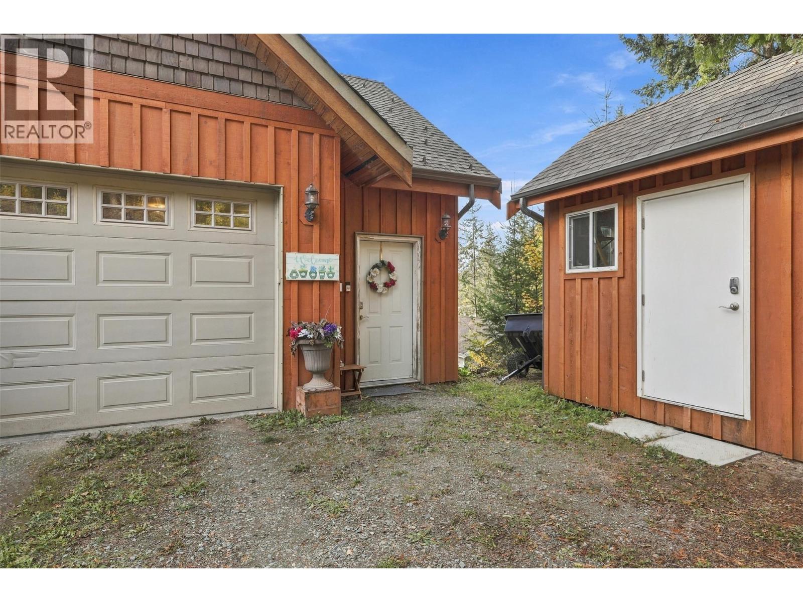 #25 2741 Rawson Road - 11