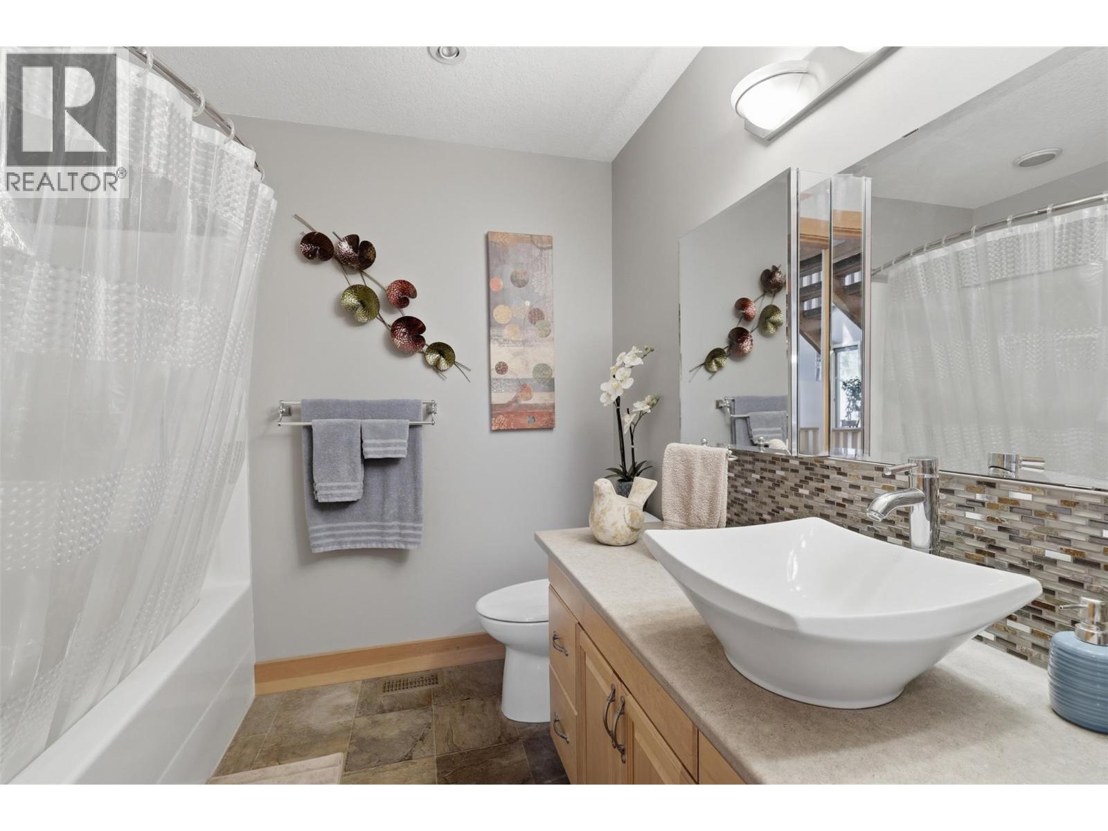 #25 2741 Rawson Road - 36