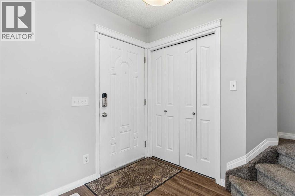 140 Prestwick Villas SE photo 2