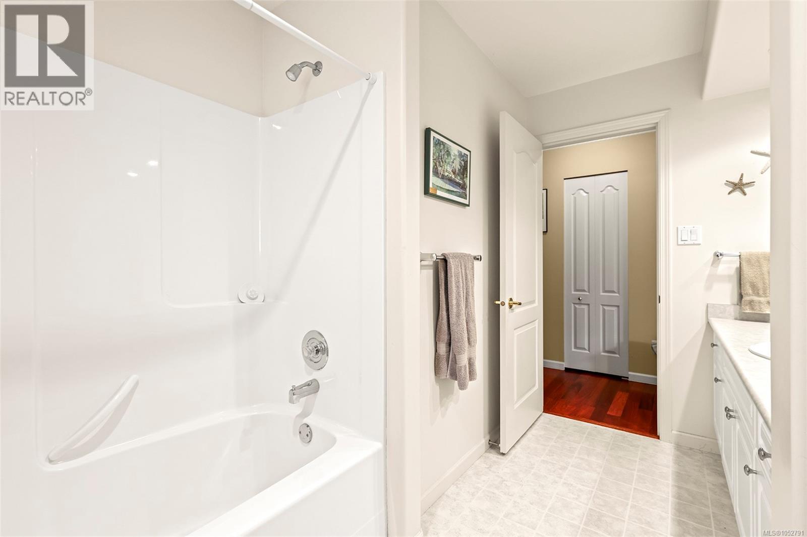 495 Troon Close, Qualicum Beach - Image 1