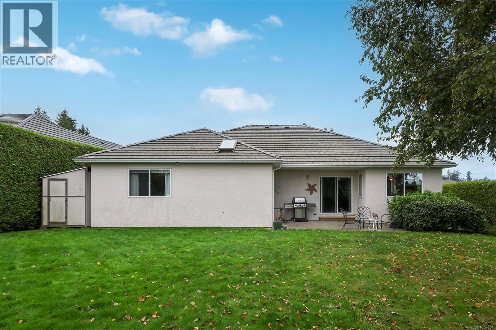 495 Troon Close, Qualicum Beach - Image 1