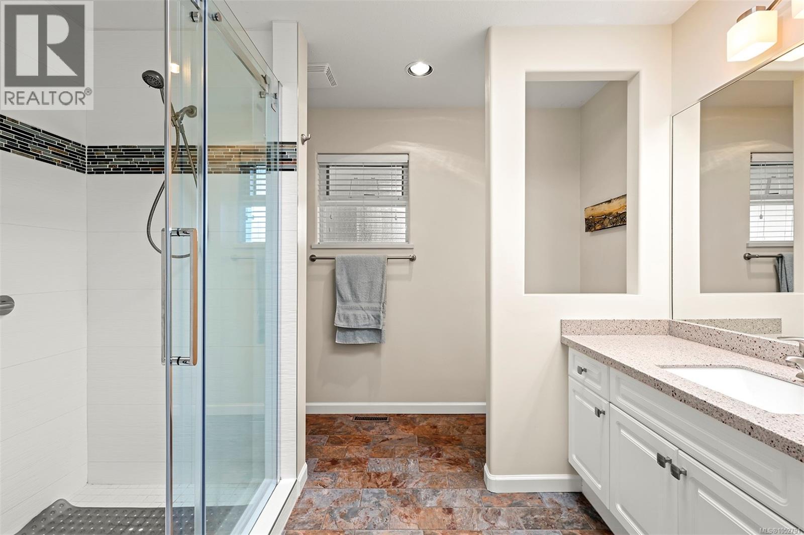 495 Troon Close, Qualicum Beach - Image 1
