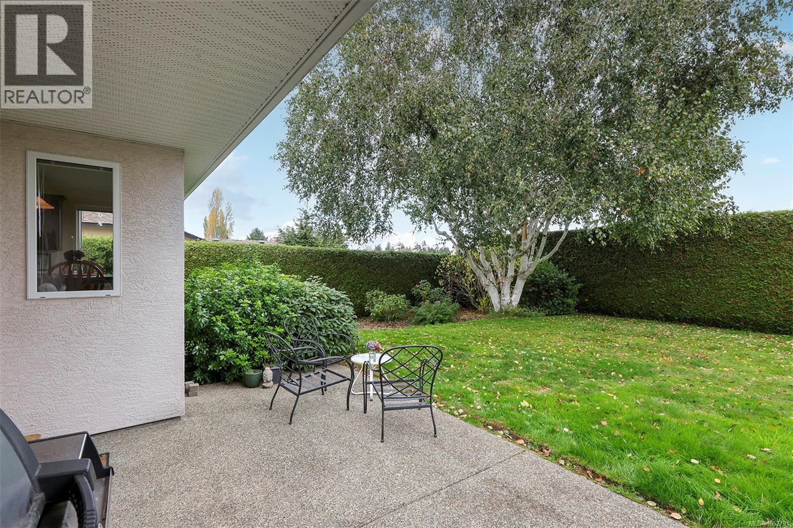 495 Troon Close, Qualicum Beach - Image 1