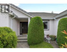 495 Troon Close, Qualicum Beach, BC V9K1C9 Photo 39