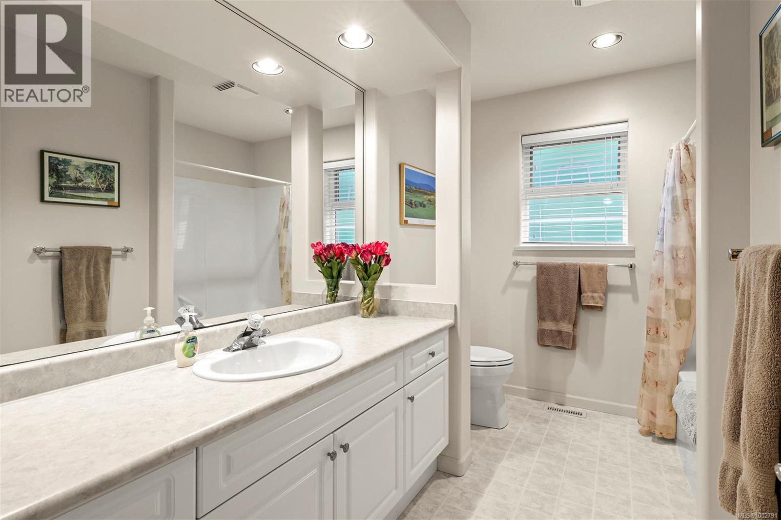 495 Troon Close, Qualicum Beach - Image 1