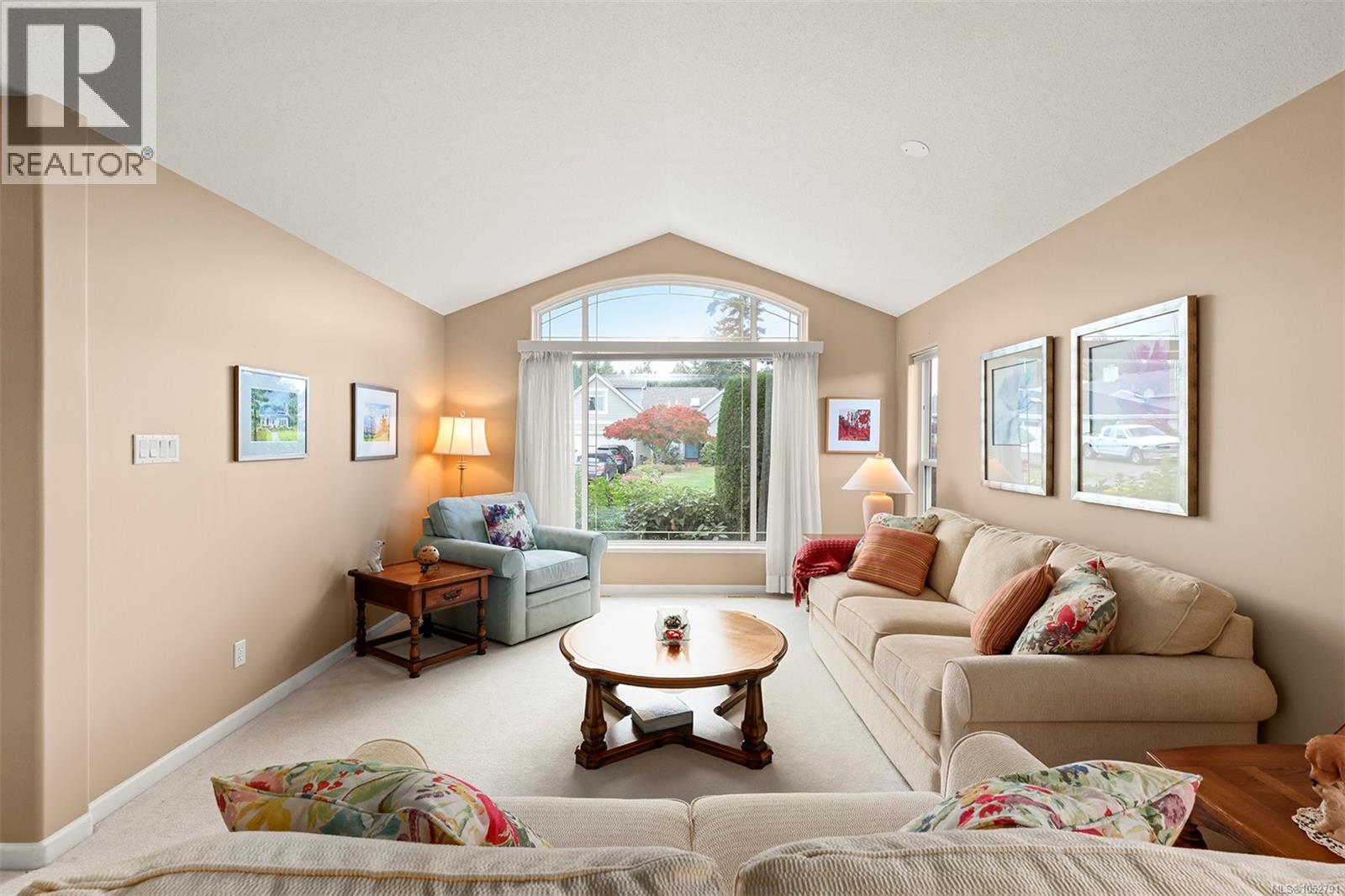 495 Troon Close, Qualicum Beach - Image 1