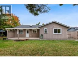 765 Nicolls Dr, French Creek, BC V9P1X4 Photo 16