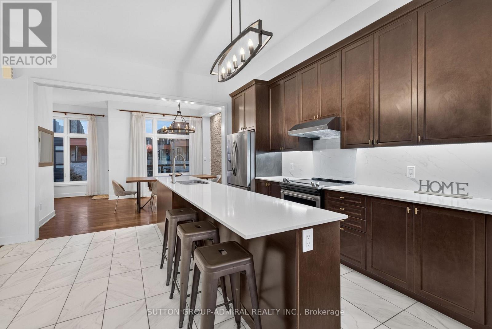 62 PAGEANT AVENUE - 9