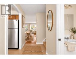 1a Forester Crescent, Ottawa, ON K2H8Y1 Photo 12