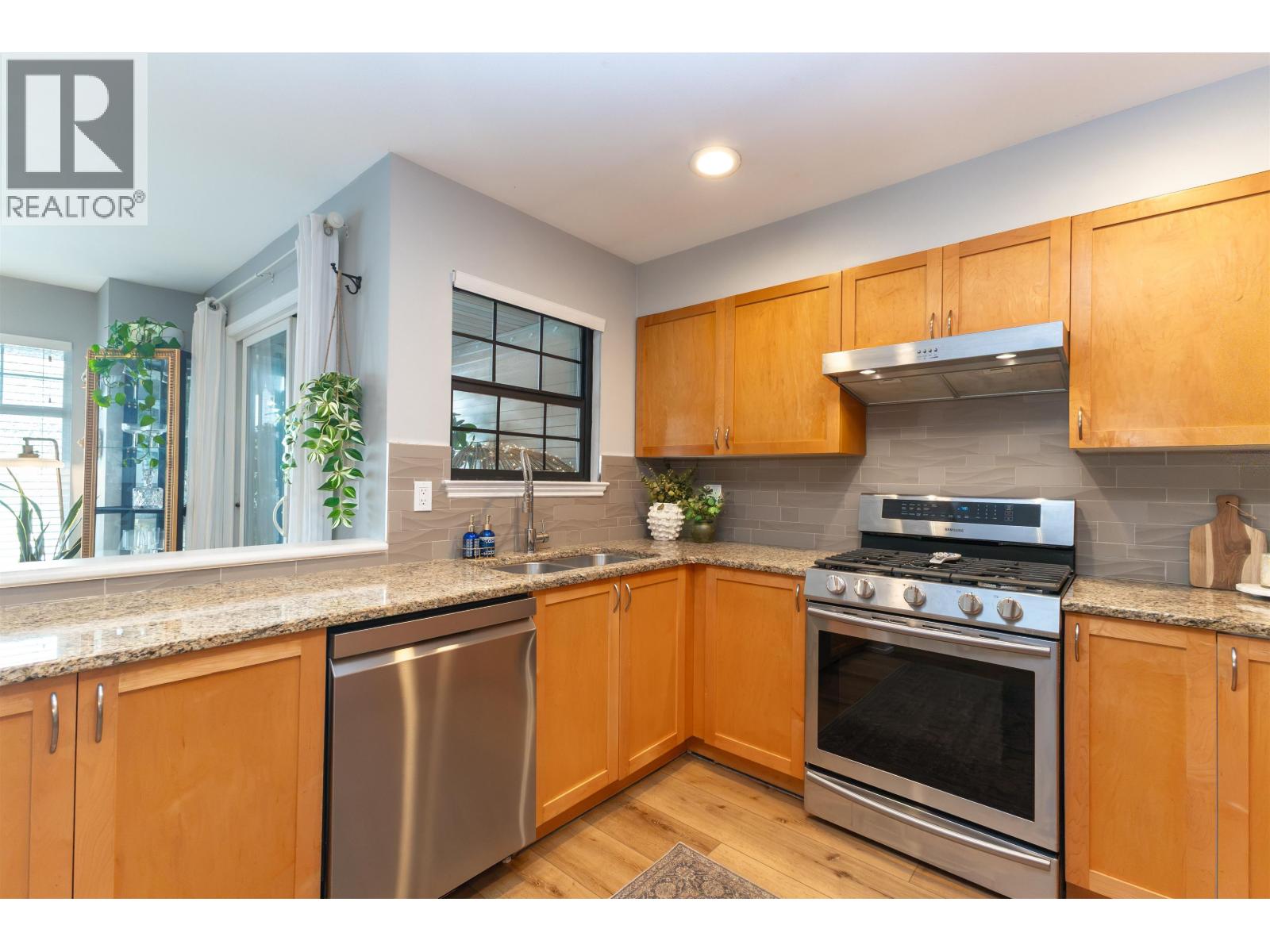 Photo of 34 23343 KANAKA WAY 15