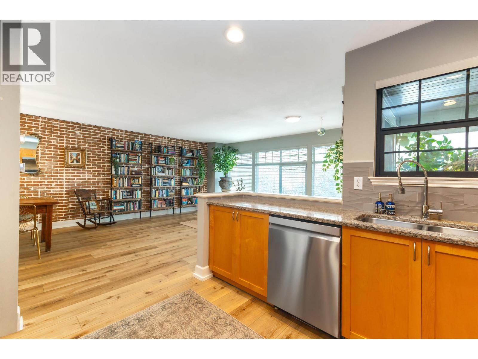 Photo of 34 23343 KANAKA WAY 16