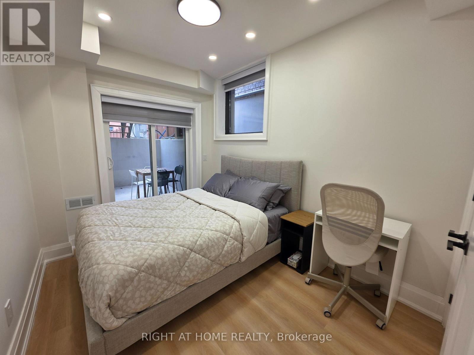 247 FERRIS ROAD - 41