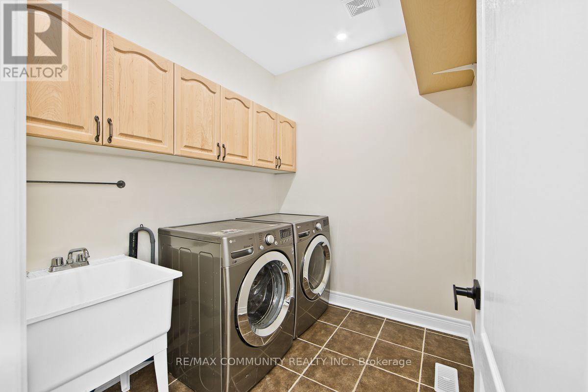 69 Ken Laushway Avenue, Whitchurch-Stouffville, ON photo 16