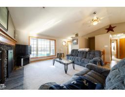 Mud room - #2 53407 Rge Road 30, Rural Parkland County, AB T7Y0E4 Photo 9