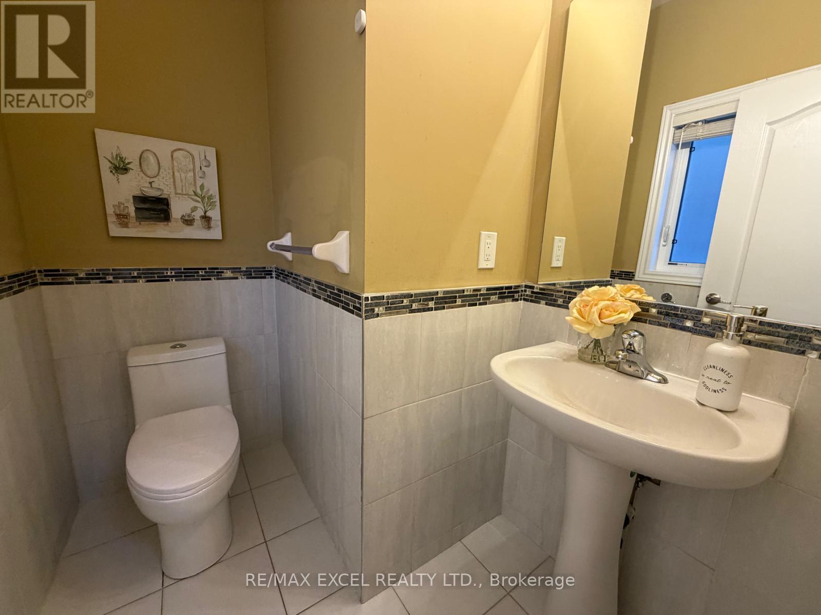 15 Zeng Cheng Drive, Markham, ON photo 10