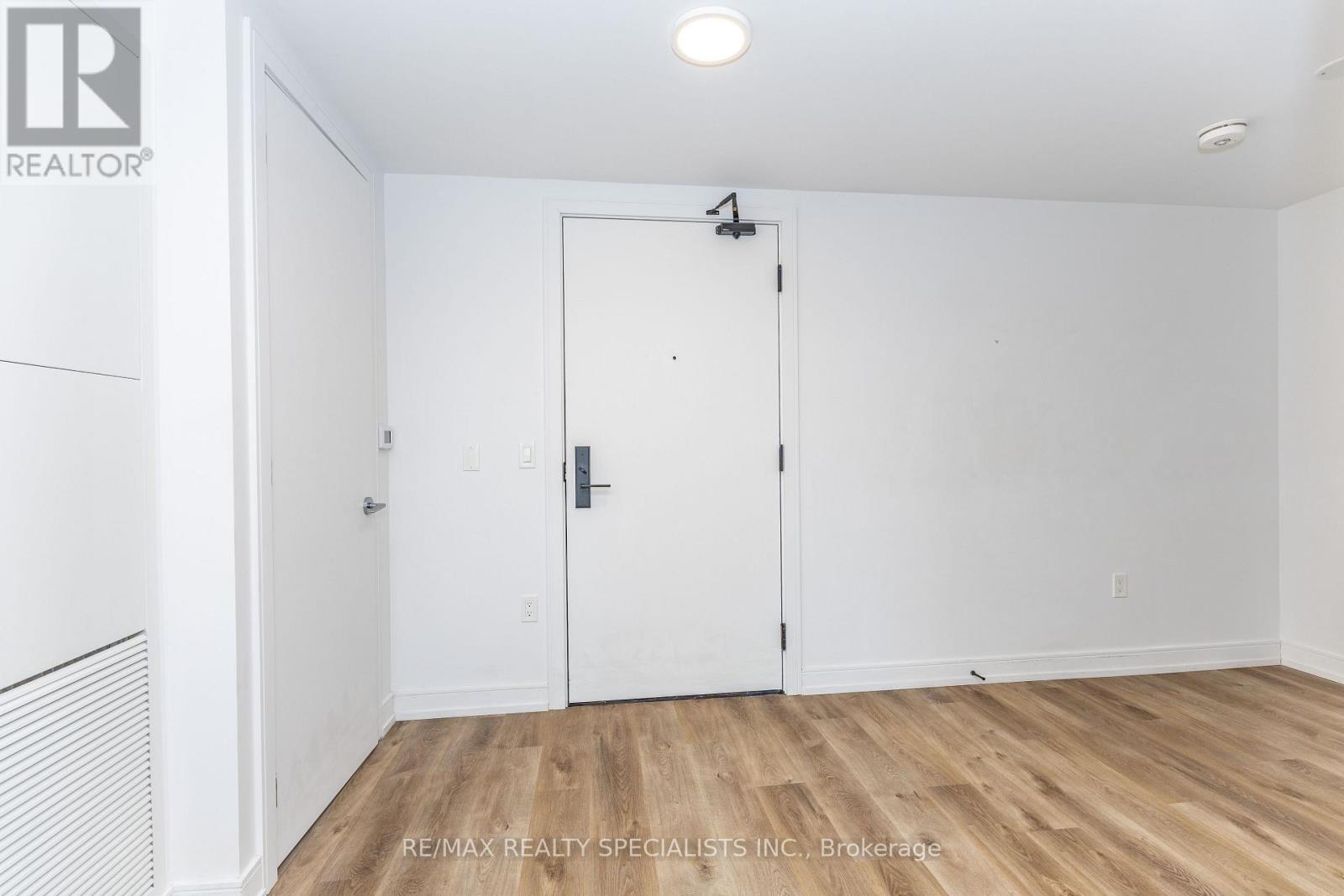 1404- 1 Jarvis Street, Hamilton, ON photo 11