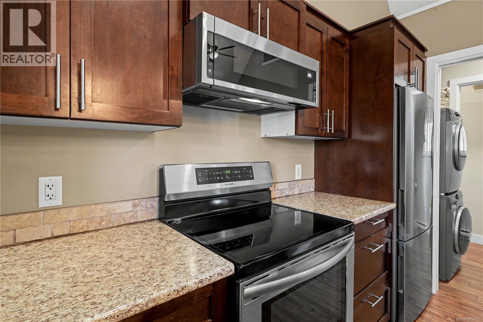 920 Mary St, Victoria - Image 1