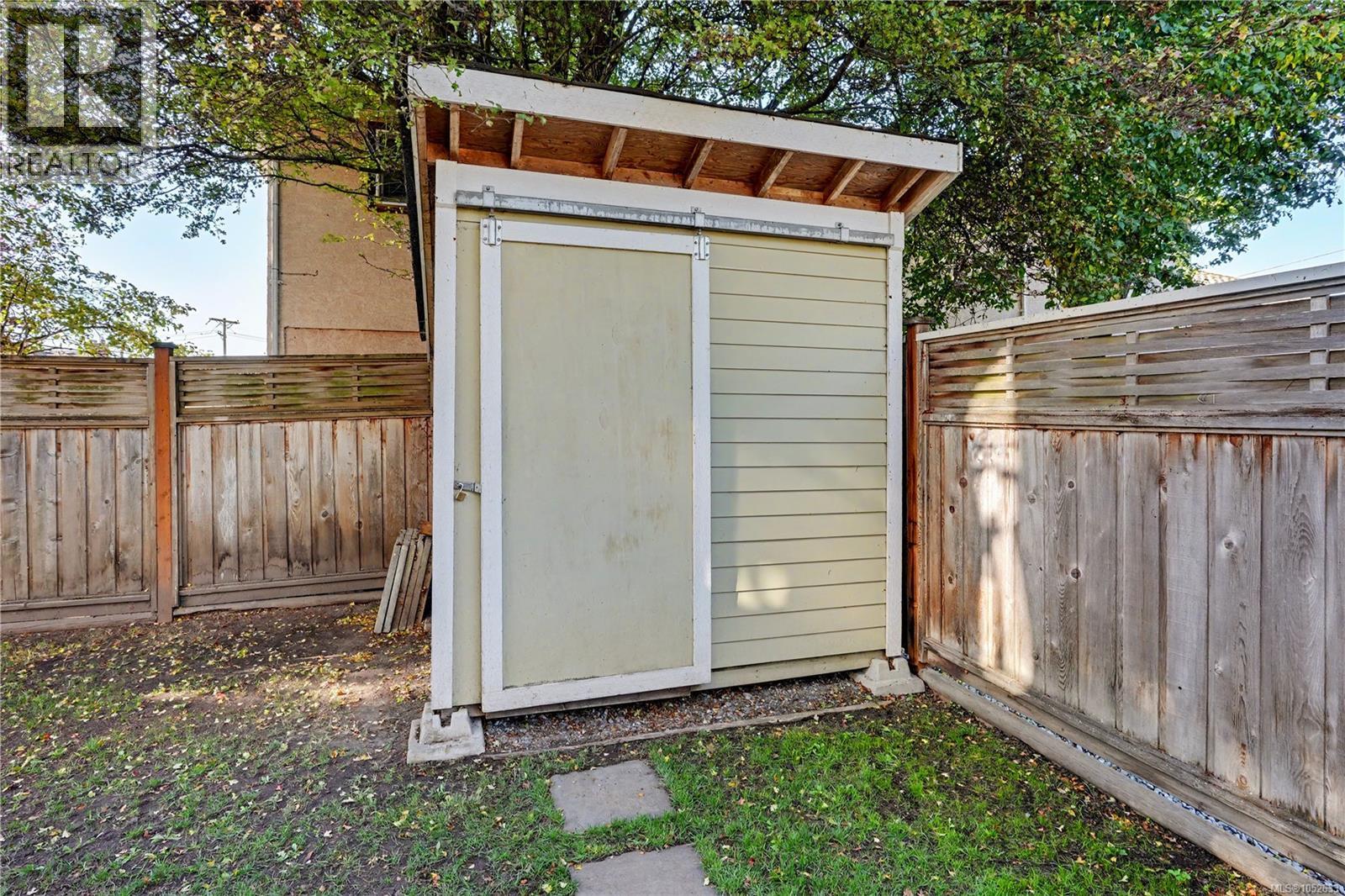 920 Mary St, Victoria - Image 1
