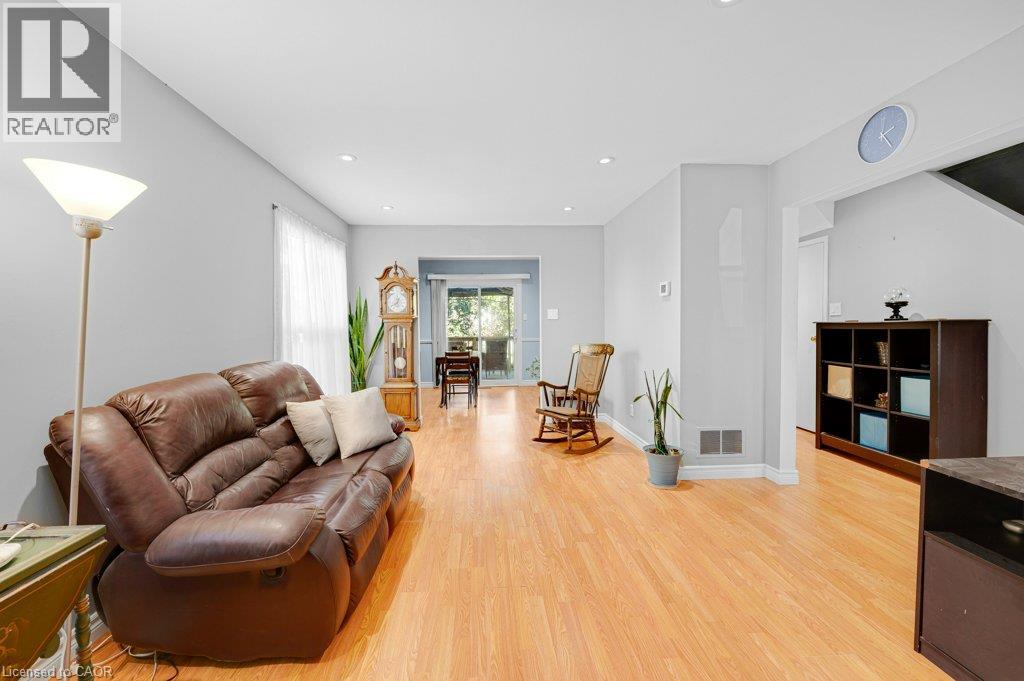 609 ROSEHEATH Drive, Milton — photo 7
