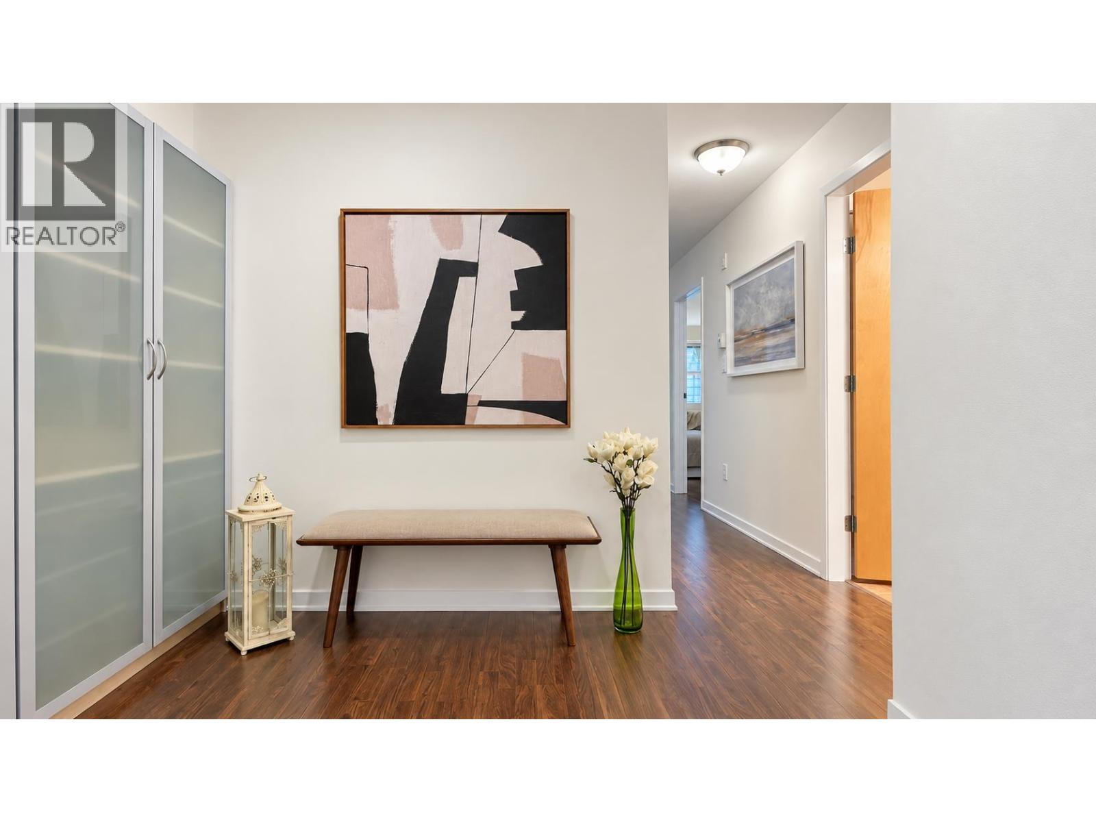 Photo of 322 638 W 7TH AVENUE 6