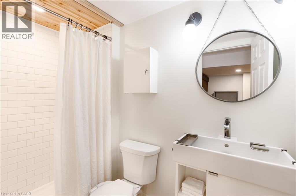 1323 QUEEN'S Boulevard - 37