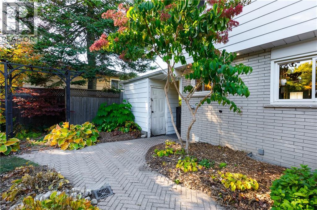 1323 QUEEN'S Boulevard - 46