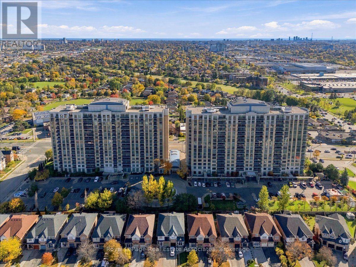1322 - 18 MONDEO DRIVE, Toronto (Dorset Park) — photo 2