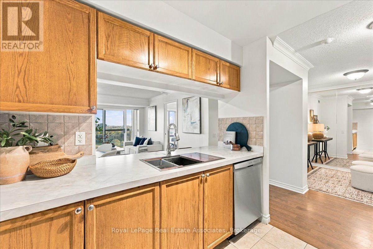 1322 - 18 MONDEO DRIVE, Toronto (Dorset Park) — photo 8