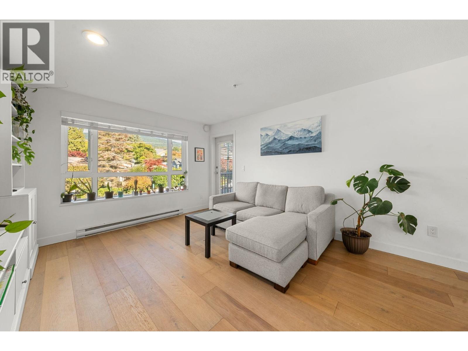 207 183 W 23RD STREET, North Vancouver - Image 1