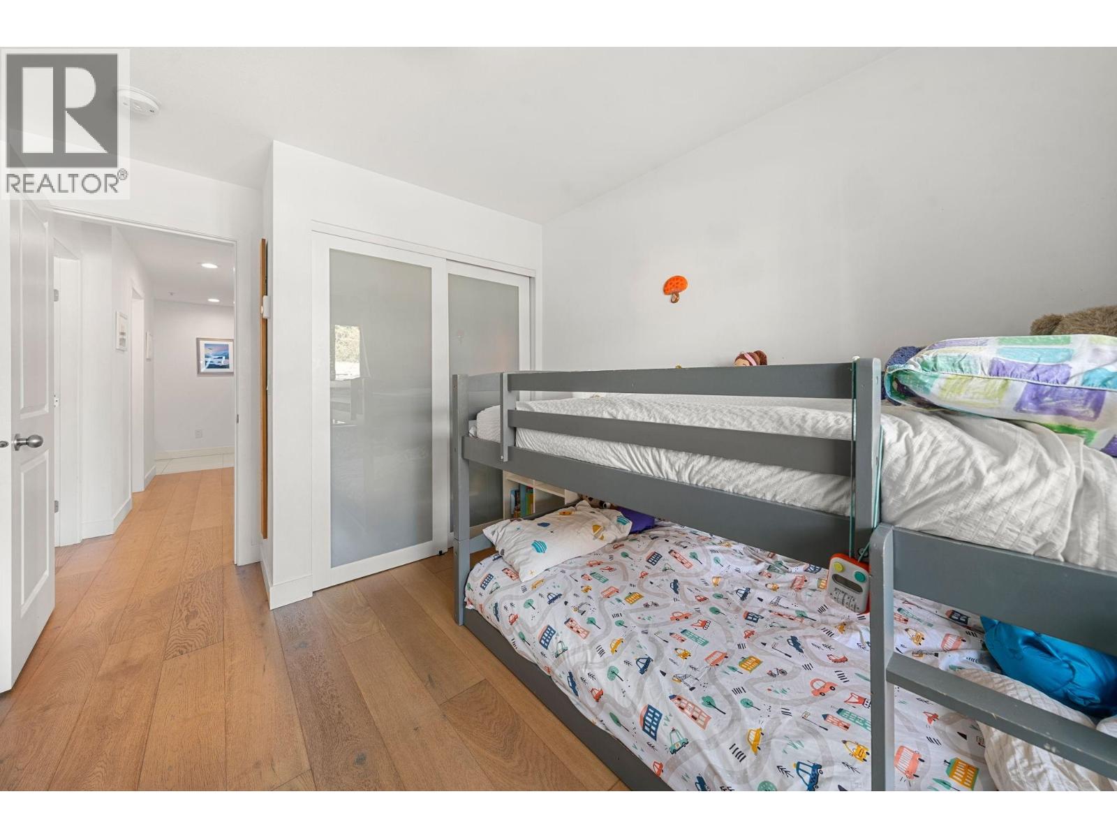 207 183 W 23RD STREET, North Vancouver - Image 1