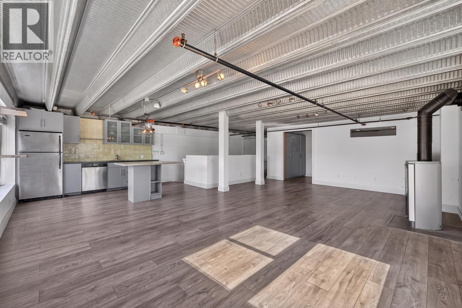 530 VERNON DRIVE, Vancouver - Image 1