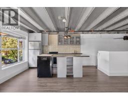 530 Vernon Drive, Vancouver, BC V6A4L1 Photo 6
