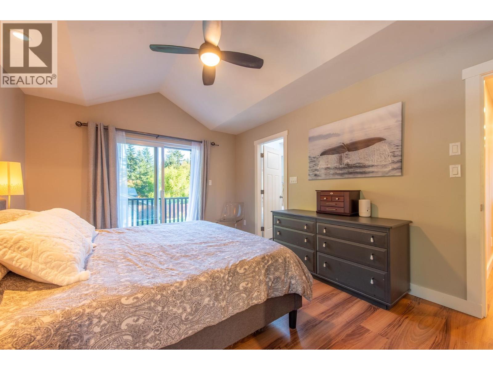 574 VETERANS ROAD, Gibsons - Image 1