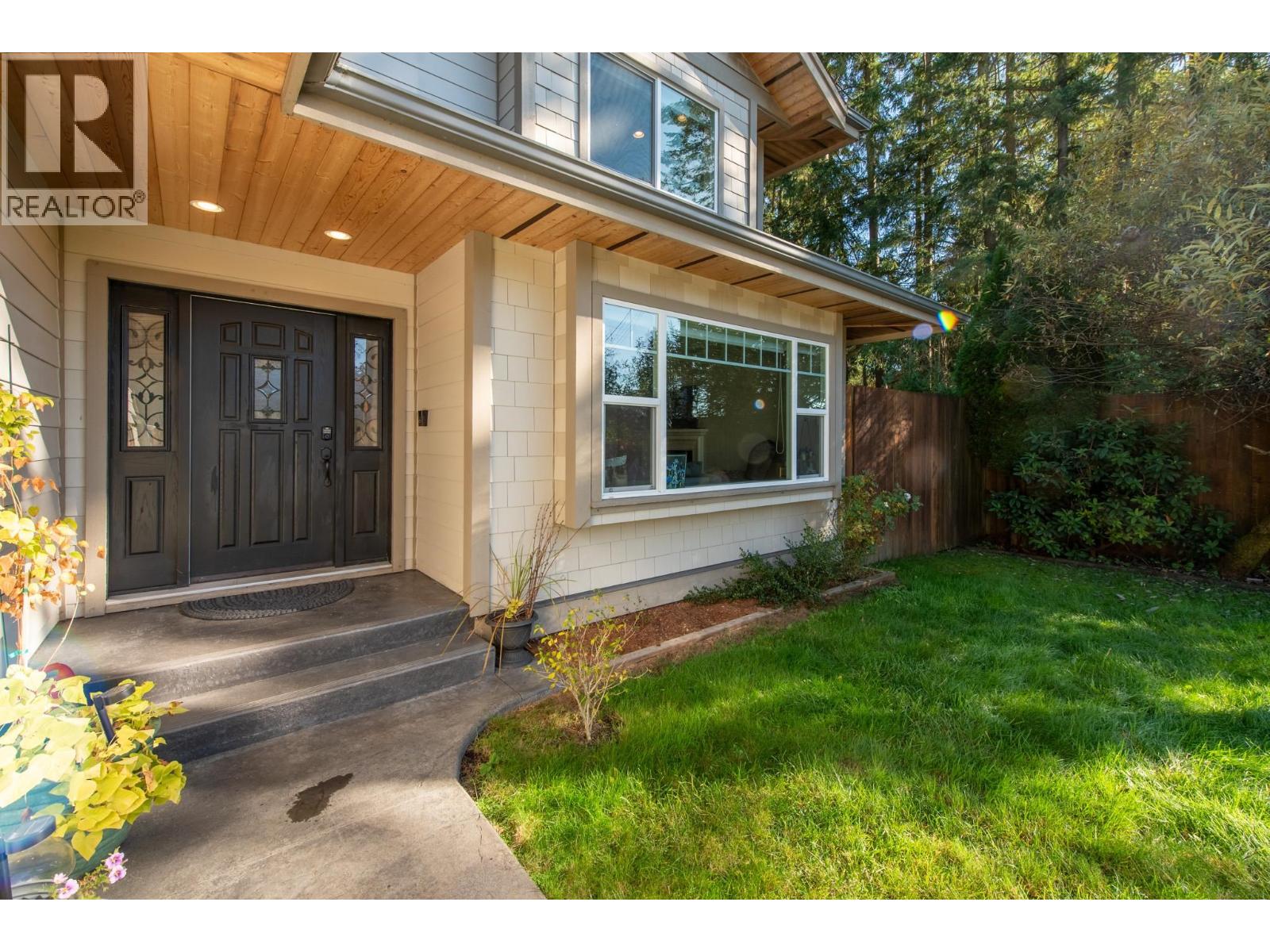 574 VETERANS ROAD, Gibsons - Image 1