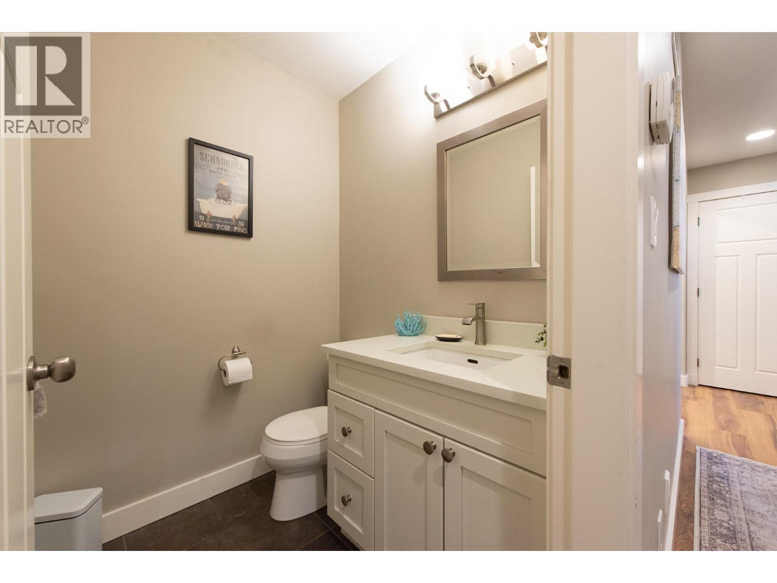 574 VETERANS ROAD, Gibsons - Image 1