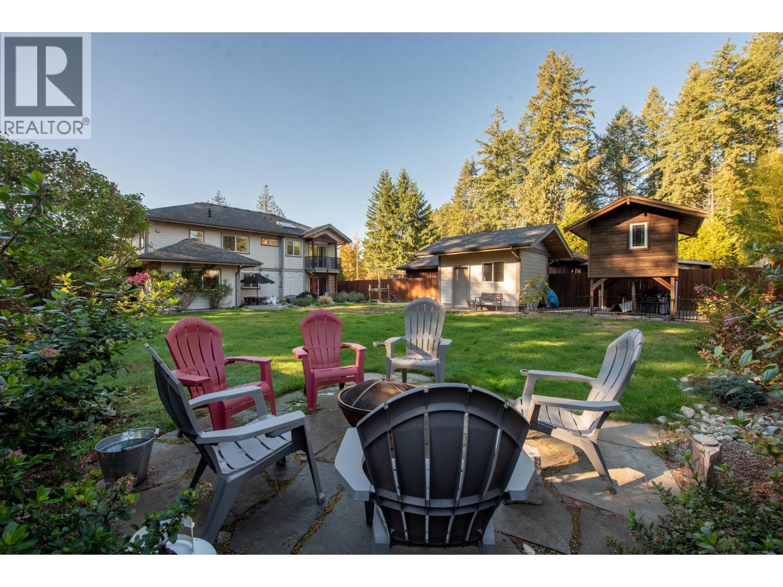 574 VETERANS ROAD, Gibsons - Image 1